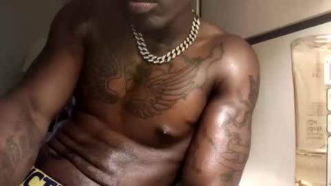 Snapshot of black_mamba2969 chatting on 11/22/25, 01:32 black_mamba2969 online show from 11/22/25, 01:32