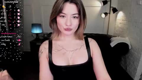 Snapshot of black_pant3r chatting on 11/07/25, 08:47 Mon Mon online show from 11/07/25, 08:47