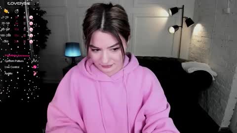 Snapshot of black_pant3r chatting on 11/08/25, 02:56 Mon Mon online show from 11/08/25, 02:56