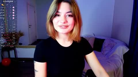 Snapshot of black_pant3r chatting on 11/10/25, 05:39 Mon Mon online show from 11/10/25, 05:39