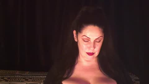 Snapshot of black_pearls chatting on 10/11/25, 10:52 Sarah online show from 10/11/25, 10:52