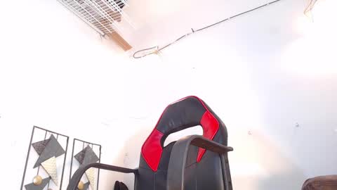 black raiden online show from 10/13/25, 12:32