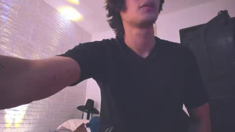 Bryan  online show from 11/08/25, 03:18