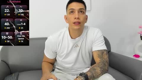 Snapshot of blackbullger_ chatting on 09/20/25, 11:33 Max online show from 09/20/25, 11:33