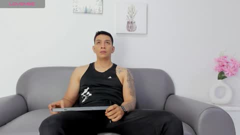 Snapshot of blackbullger_ chatting on 09/27/25, 11:37 Max online show from 09/27/25, 11:37