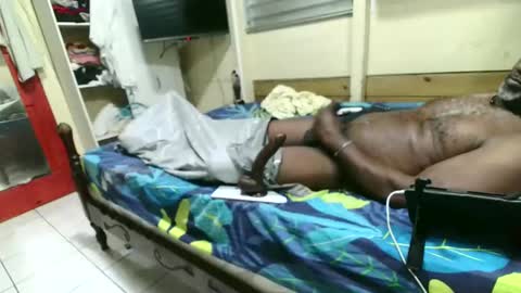 blackdaddy_09 online show from 10/31/25, 09:32