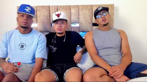 Snapshot of blackdreams1__ chatting on 12/19/24, 11:35 Black Dreams online show from 12/19/24, 11:35