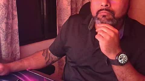 Snapshot of blackfirebird chatting on 11/18/25, 05:56 blackfirebird online show from 11/18/25, 05:56