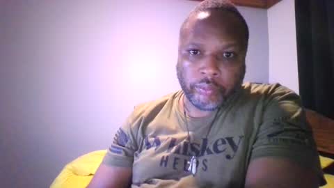 Snapshot of blacklamark chatting on 09/11/25, 08:14 blacklamark online show from 09/11/25, 08:14