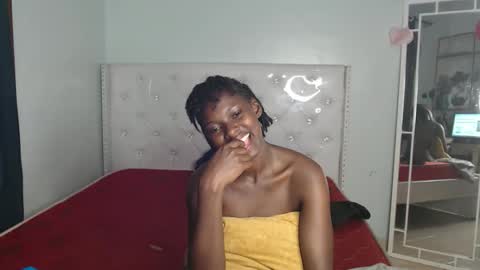 Snapshot of blackmelaninqueen chatting on 10/11/25, 08:35 Cleo online show from 10/11/25, 08:35
