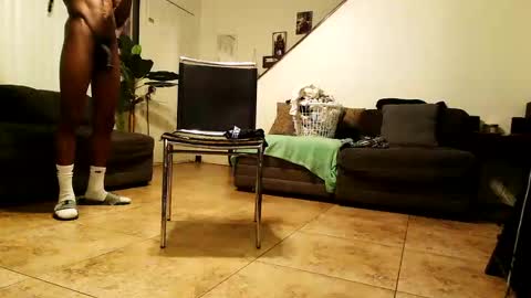 Snapshot of blackriches96 chatting on 02/16/25, 01:38 blackriches96 online show from 02/16/25, 01:38