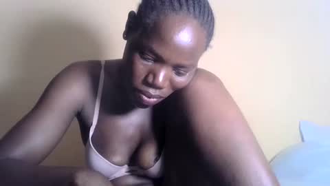 Snapshot of blacksexygal chatting on 02/02/25, 07:14 SARAH online show from 02/02/25, 07:14