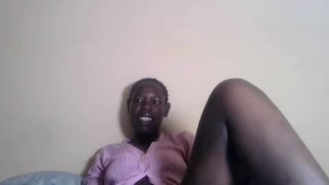 Snapshot of blacksexygal chatting on 02/05/25, 10:41 SARAH online show from 02/05/25, 10:41