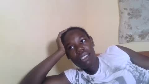Snapshot of blacksexygal chatting on 02/14/25, 01:08 SARAH online show from 02/14/25, 01:08