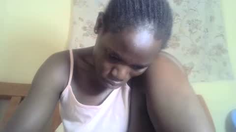 Snapshot of blacksexygal chatting on 02/17/25, 01:32 SARAH online show from 02/17/25, 01:32