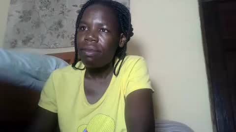 Snapshot of blacksexygal chatting on 03/12/25, 09:24 SARAH online show from 03/12/25, 09:24