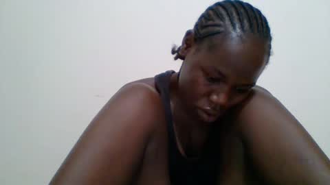 Snapshot of blacksexygal chatting on 09/14/25, 02:38 SARAH online show from 09/14/25, 02:38