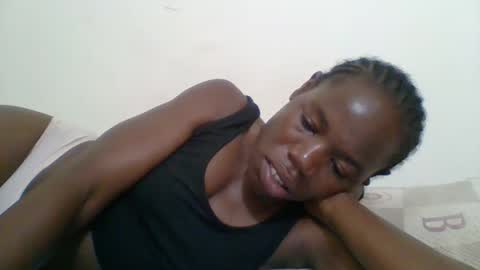 Snapshot of blacksexygal chatting on 09/19/25, 07:03 SARAH online show from 09/19/25, 07:03