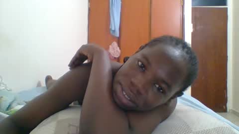 Snapshot of blacksexygal chatting on 09/20/25, 07:15 SARAH online show from 09/20/25, 07:15
