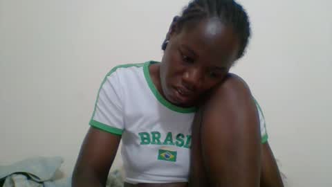Snapshot of blacksexygal chatting on 09/22/25, 07:49 SARAH online show from 09/22/25, 07:49