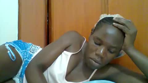 Snapshot of blacksexygal chatting on 11/05/25, 07:41 SARAH online show from 11/05/25, 07:41