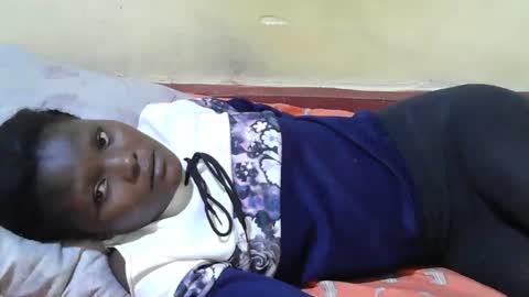 Snapshot of blackslim_girl2 chatting on 10/23/25, 04:50 blackslim_girl2 online show from 10/23/25, 04:50