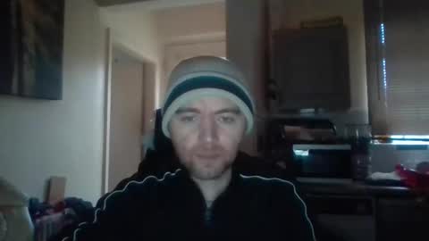 blackvswhite2022 online show from 02/12/25, 09:10