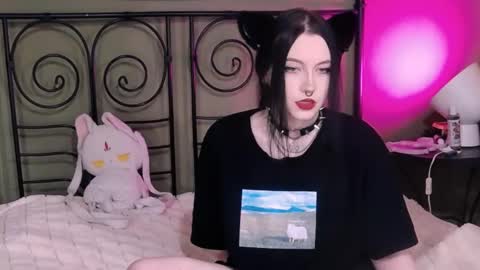 blacky_tea online show from 10/31/25, 03:29