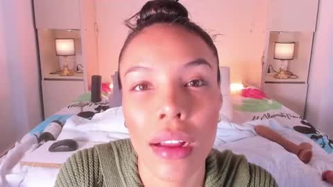 GRACE online show from 11/21/25, 04:05