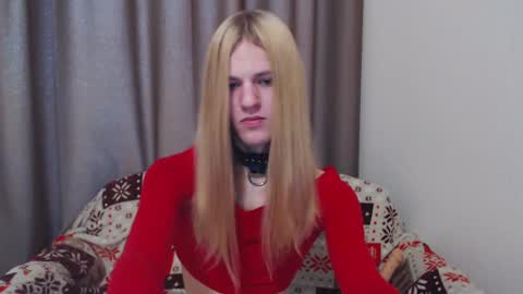 Snapshot of blaire_18 chatting on 01/02/25, 05:46 blaire 18 online show from 01/02/25, 05:46