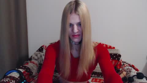 Snapshot of blaire_18 chatting on 01/10/25, 01:32 blaire 18 online show from 01/10/25, 01:32