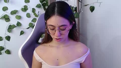   online show from 02/08/25, 01:22