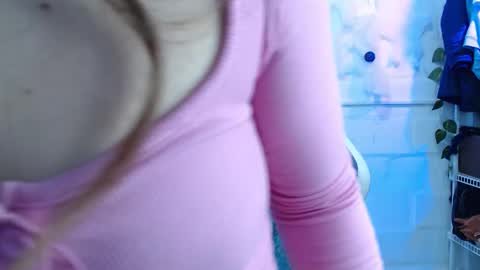   online show from 10/17/25, 01:57