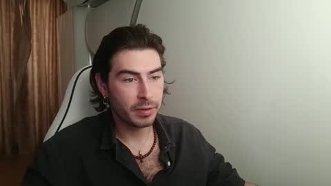 Snapshot of blakesedon13 chatting on 10/17/25, 05:32 BlakeSedon online show from 10/17/25, 05:32