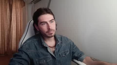 Snapshot of blakesedon13 chatting on 10/21/25, 06:03 BlakeSedon online show from 10/21/25, 06:03
