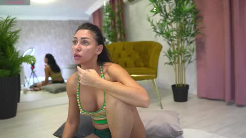 Snapshot of blakmy chatting on 10/14/25, 03:18 blakmy online show from 10/14/25, 03:18