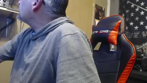 Snapshot of blazingslow chatting on 12/31/24, 07:53 blazingslow online show from 12/31/24, 07:53