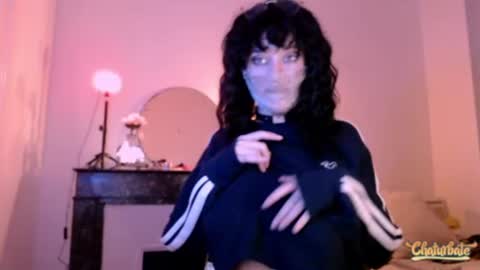 Snapshot of bleu_belladone chatting on 03/05/25, 08:21 Cassandre online show from 03/05/25, 08:21