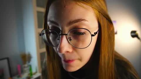  LiLy online show from 10/17/25, 03:03