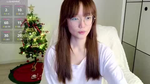 Snapshot of blon_kater chatting on 12/13/24, 05:05 YoYo online show from 12/13/24, 05:05