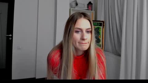 Snapshot of blonde_godess1 chatting on 10/19/25, 08:31 blonde_godess1 online show from 10/19/25, 08:31