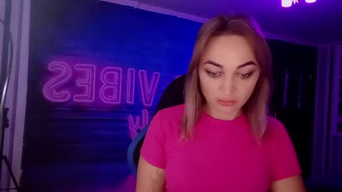Snapshot of blonde_temptation chatting on 09/17/25, 07:32 Meryem online show from 09/17/25, 07:32