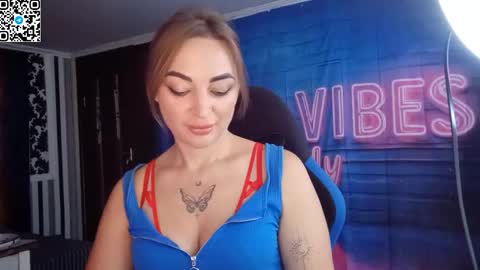 Snapshot of blonde_temptation chatting on 09/20/25, 11:55 Meryem online show from 09/20/25, 11:55