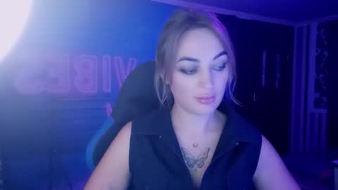 Snapshot of blonde_temptation chatting on 10/13/25, 03:45 Meryem online show from 10/13/25, 03:45