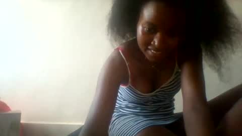 Snapshot of blondebarbiey chatting on 02/10/25, 02:05 blonde online show from 02/10/25, 02:05