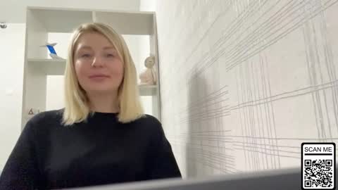 Snapshot of blondie_xoxoxo chatting on 10/17/25, 07:00 blondie_xoxoxo online show from 10/17/25, 07:00