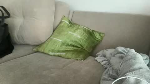 IM TRYNG online show from 11/16/25, 10:48