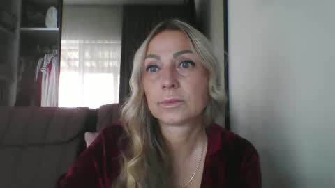 Iren online show from 09/16/25, 07:31