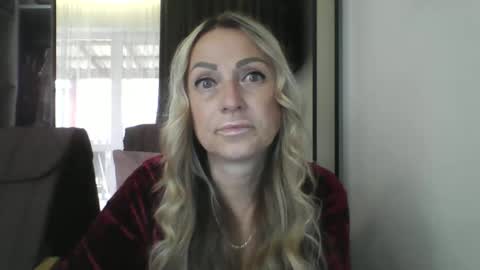 Iren online show from 10/07/25, 08:11