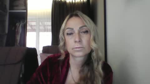 Iren online show from 10/14/25, 08:26